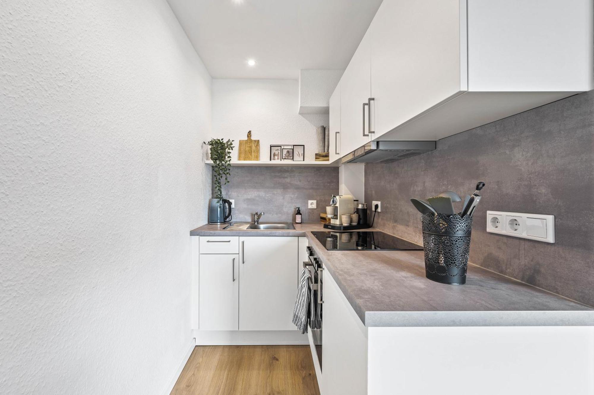 Ruhiges Und Zentrales Apartment In Huettenfeld Lampertheim Bagian luar foto